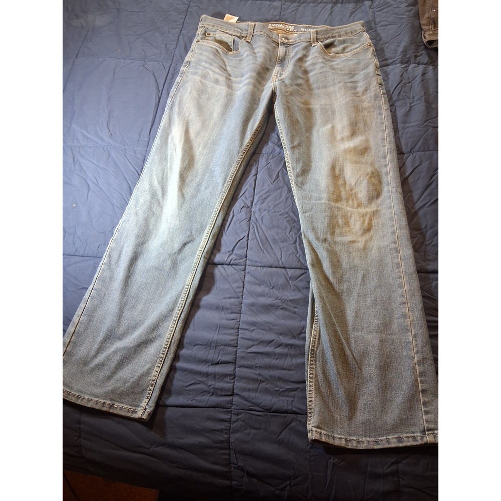 Signature by Levi Strauss S61 Relaxed Fit Mens Jeans Light Wash 36x32 Blue Denim